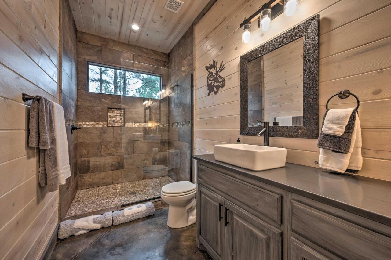 Luxury Cabin In The Woods With Hot Tub And Yard Games! Broken Bow Exterior photo