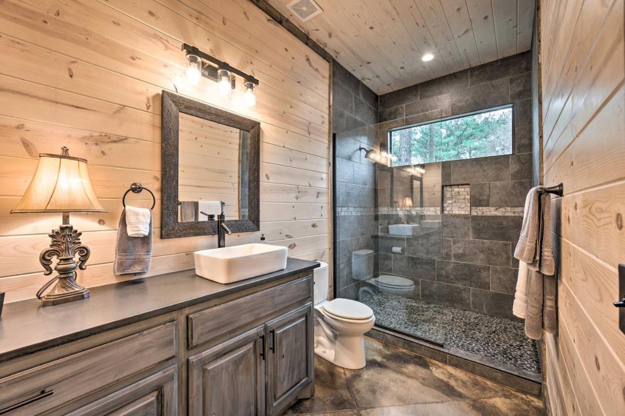 Luxury Cabin In The Woods With Hot Tub And Yard Games! Broken Bow Exterior photo