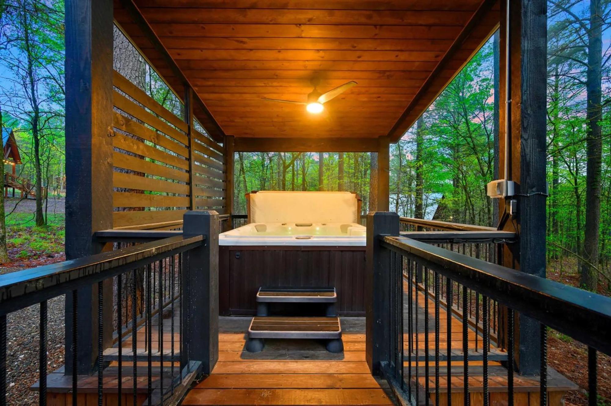 Luxury Cabin In The Woods With Hot Tub And Yard Games! Broken Bow Exterior photo